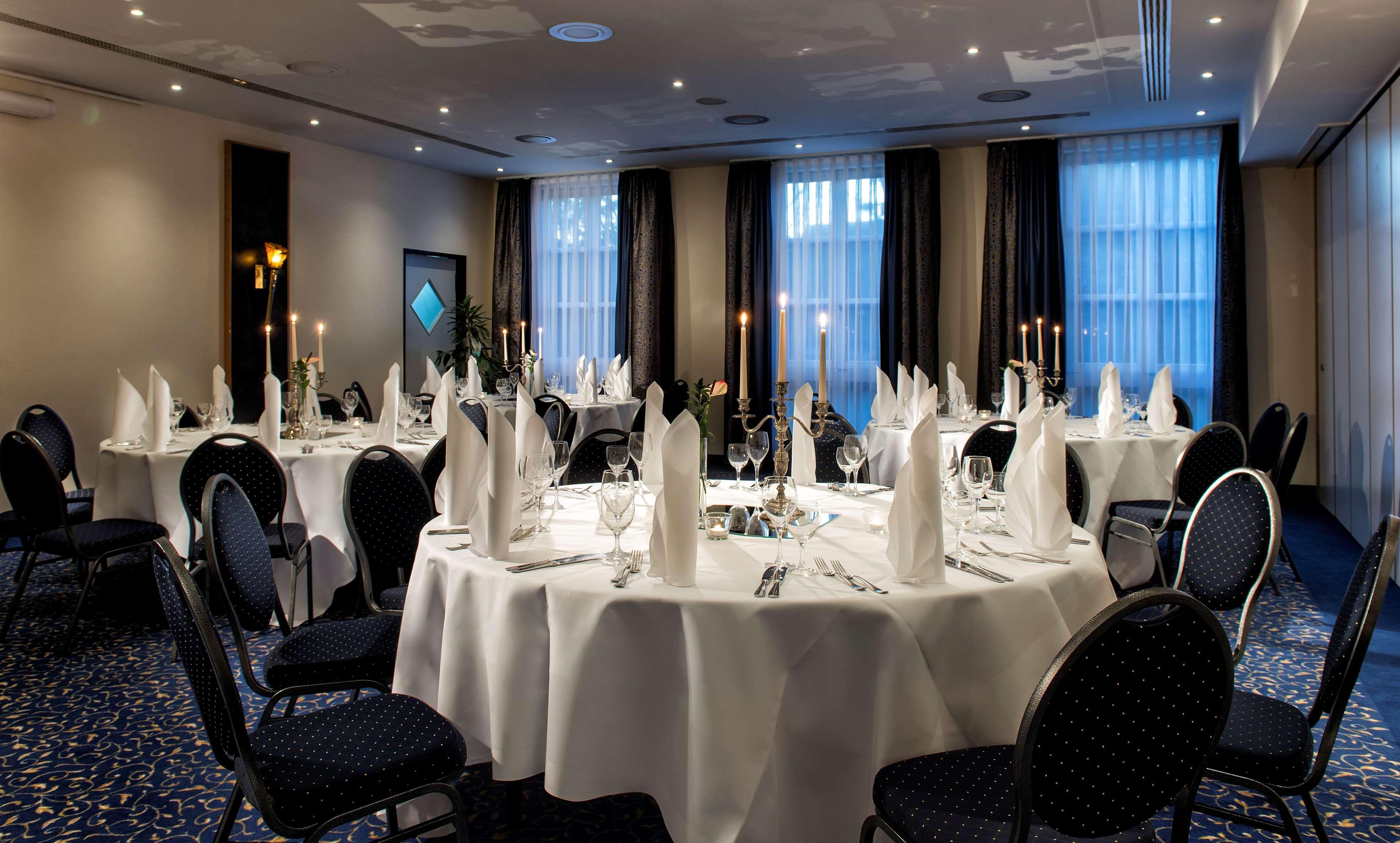 Radisson Blu Hotel Halle-Merseburg Exterior photo